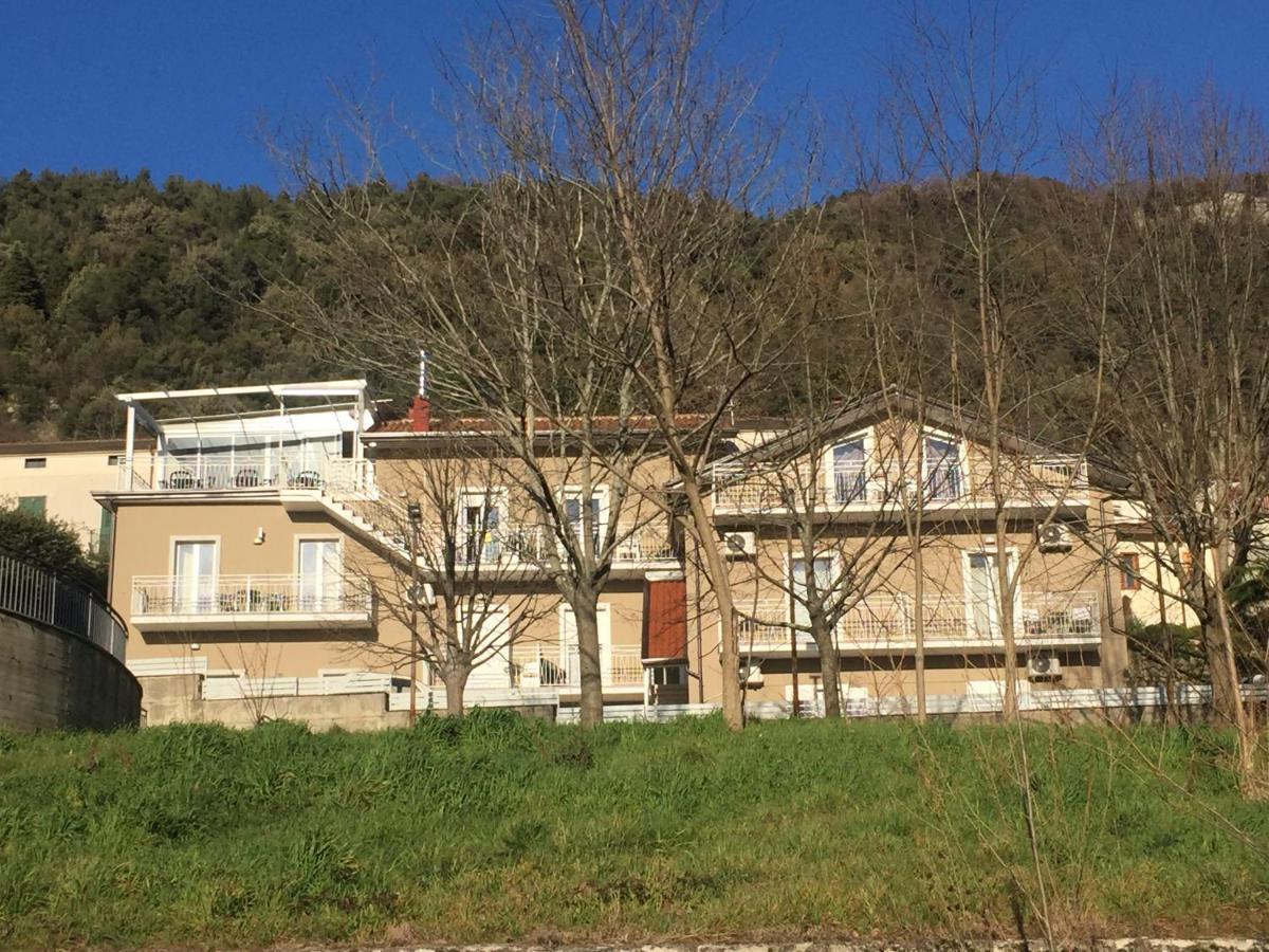 Le Camere Di Corte Sorbo Serpico Exterior photo
